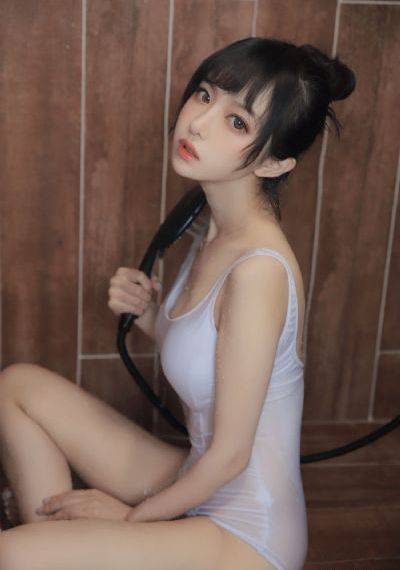 爱玛夫人电影_BD英语高清视频观看